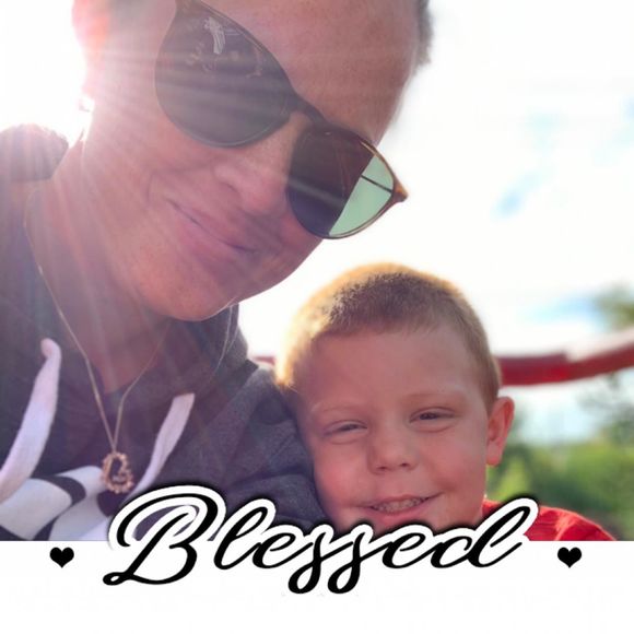 Meet your Posher, Jessica - Picture 1 of 1